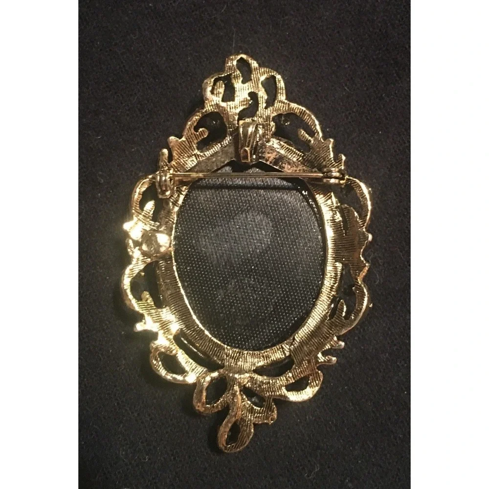 Vintage Brooch Pin Pink Flowers Under Glass Cabochon Gold Tone